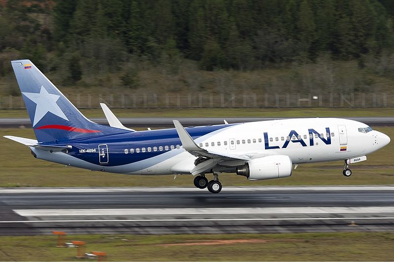 Foto van LAN Colombia 737-700